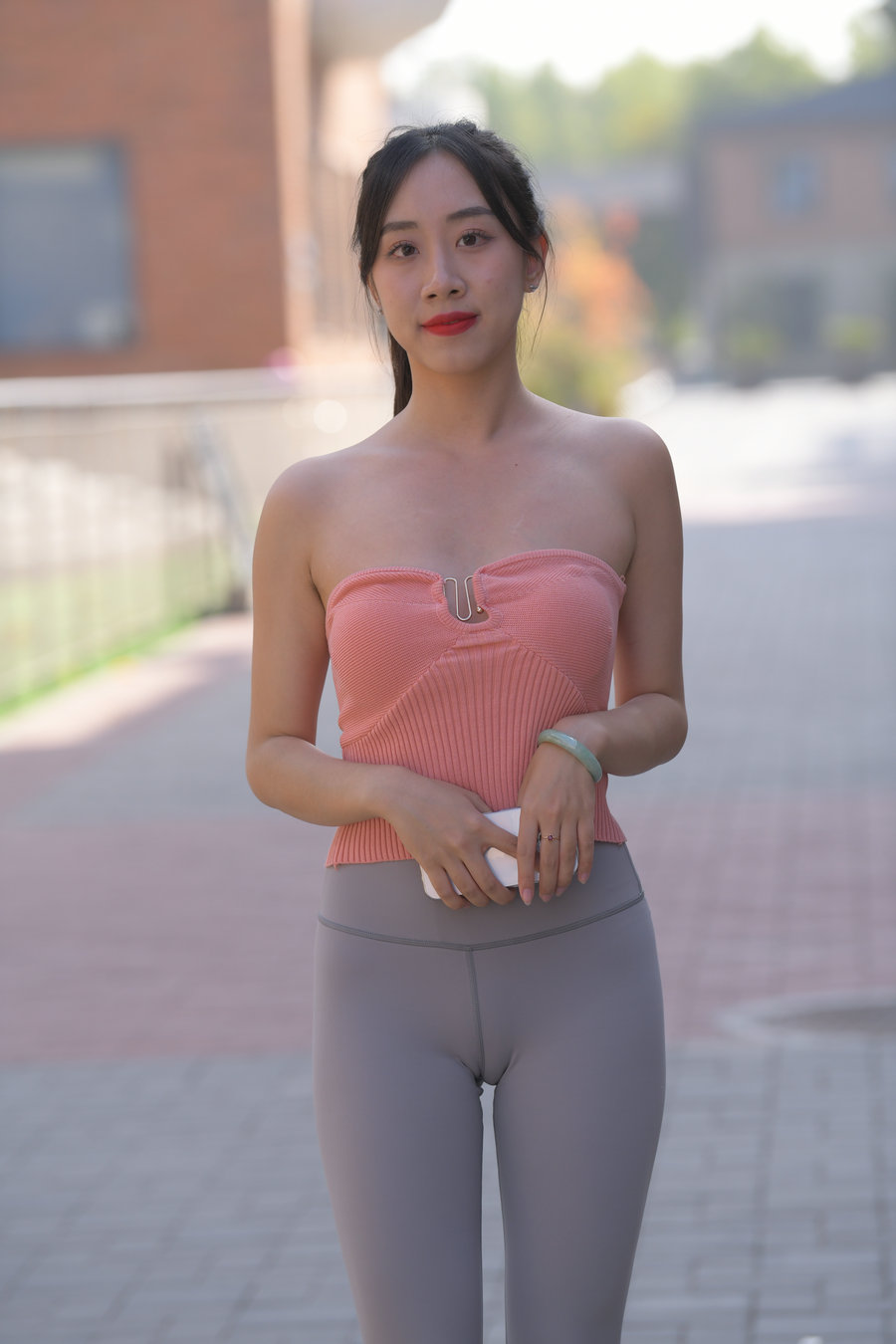 图片[1]-灰色瑜伽裤女孩J4905 522P1V-25.8GB-喵图库