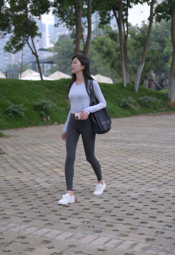 图片[2]-荡秋千的瑜伽裤女孩J2135 588P1V-20.8GB-喵图库