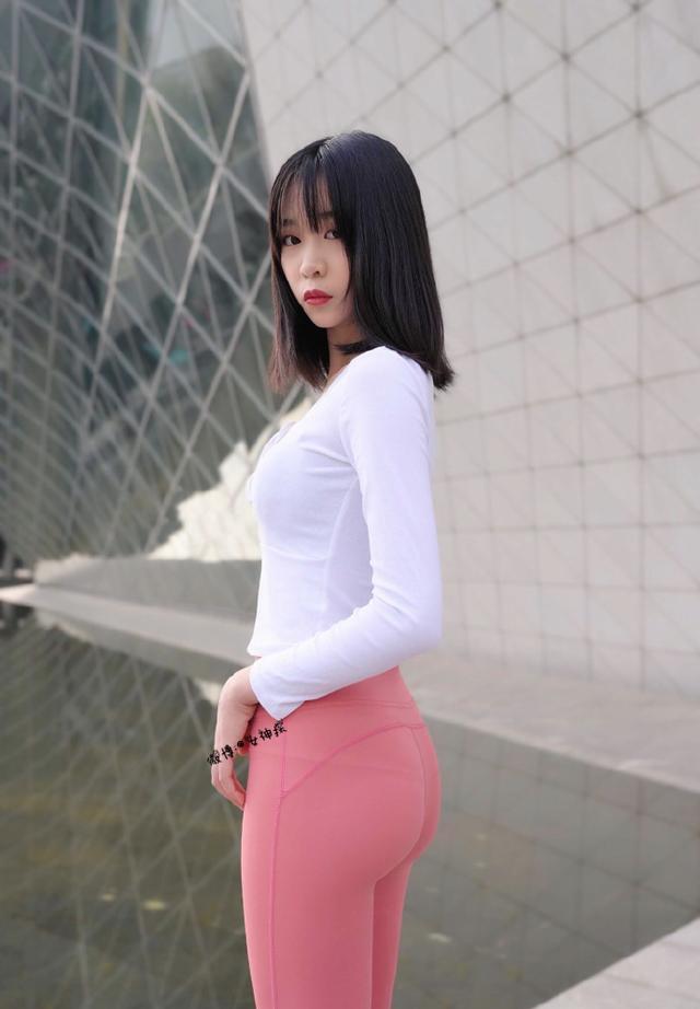 图片[4]-粉色瑜伽裤年轻女孩 J1311 417P17V-14.9GB-喵图库