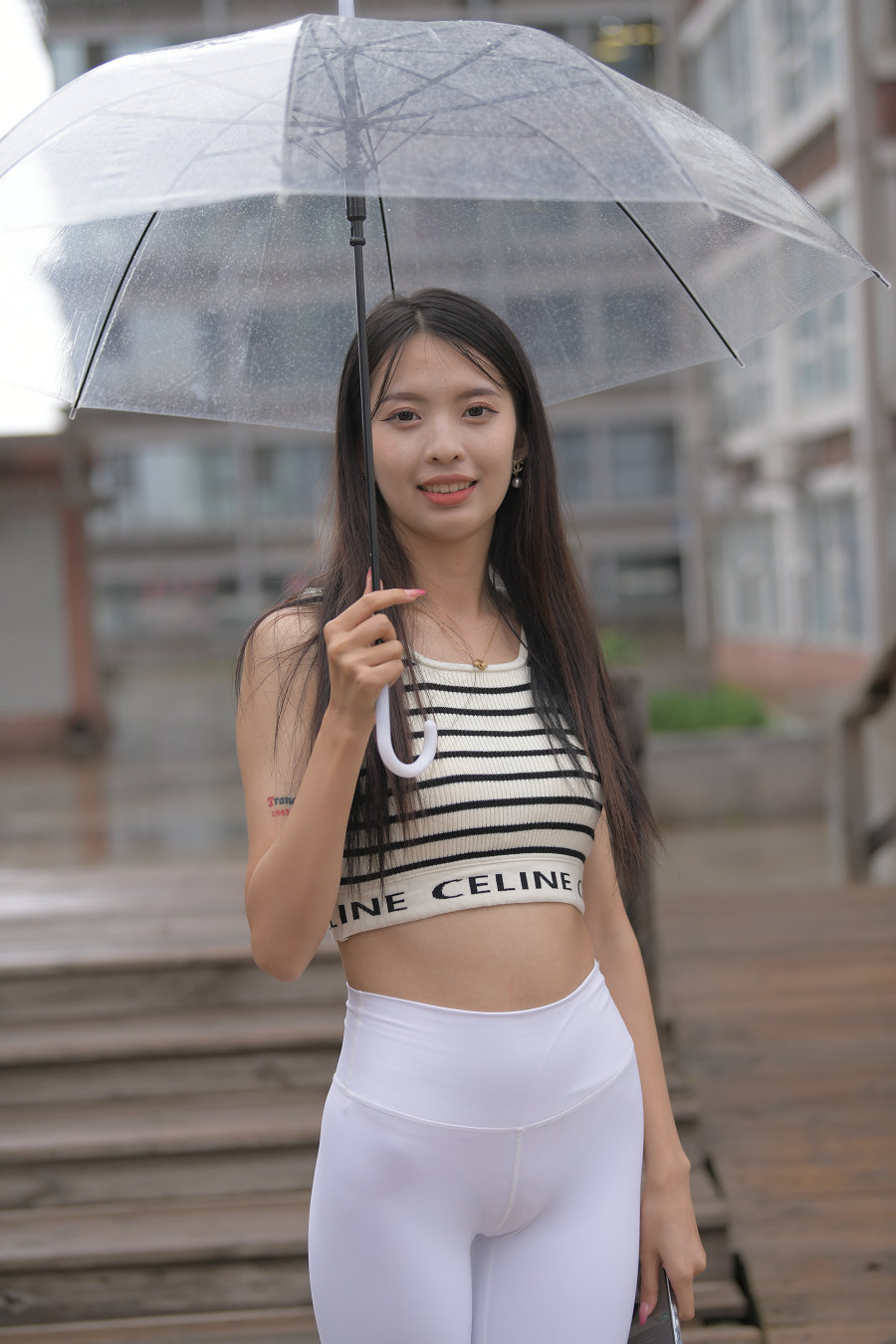 图片[1]-打伞的白色瑜伽裤女孩J2986 622P1V-22.06GB-喵图库
