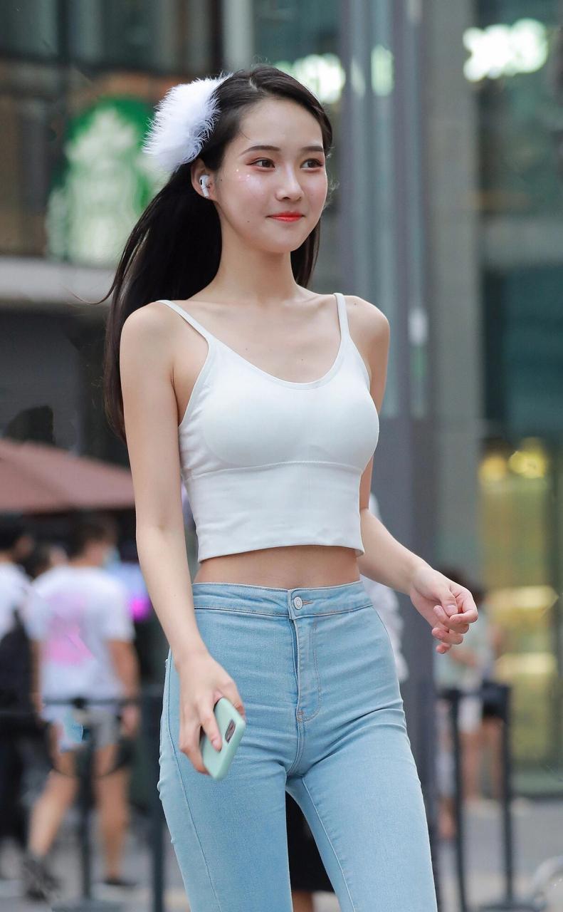 图片[1]-非常漂亮的牛仔裤女孩 J2144 98P1V-1.92GB-喵图库