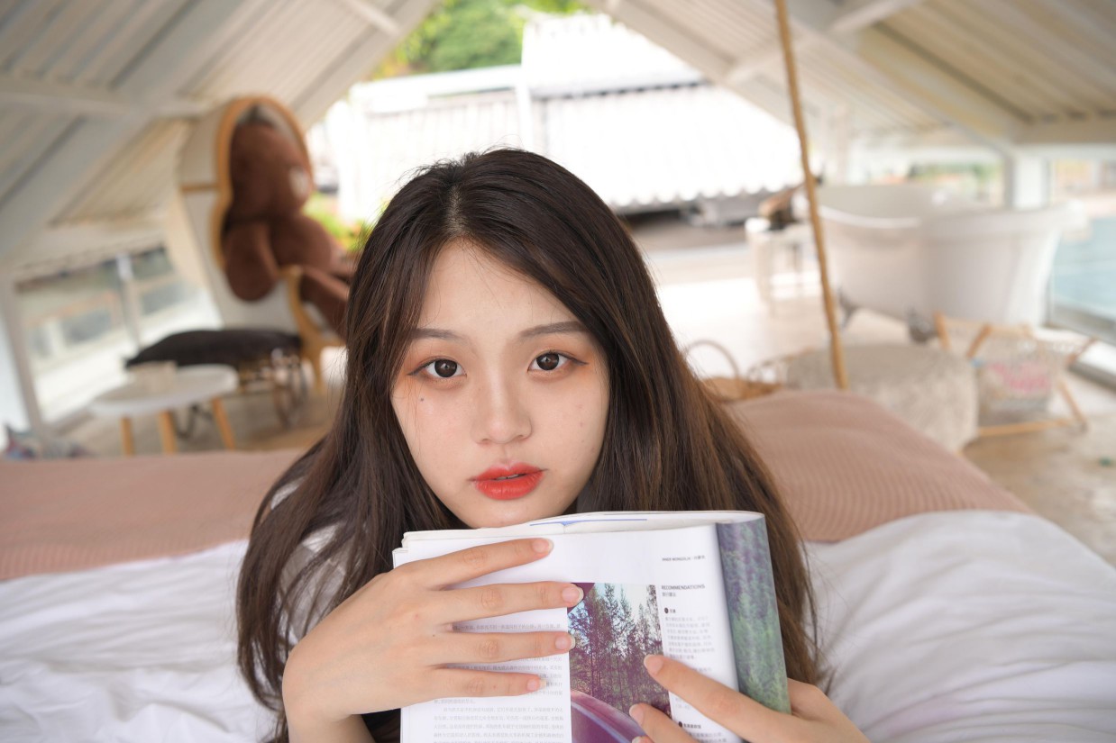 图片[6]-紧身牛仔短裤的南方姑娘【141P】00034-喵图库