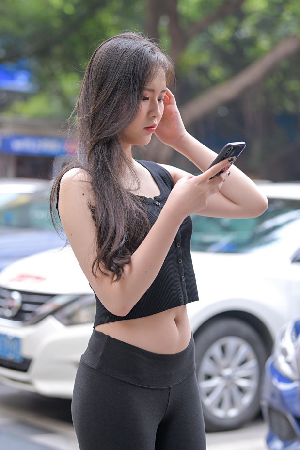 图片[5]-喝奶茶的黑色瑜伽裤长发姑娘【376P】00055-喵图库
