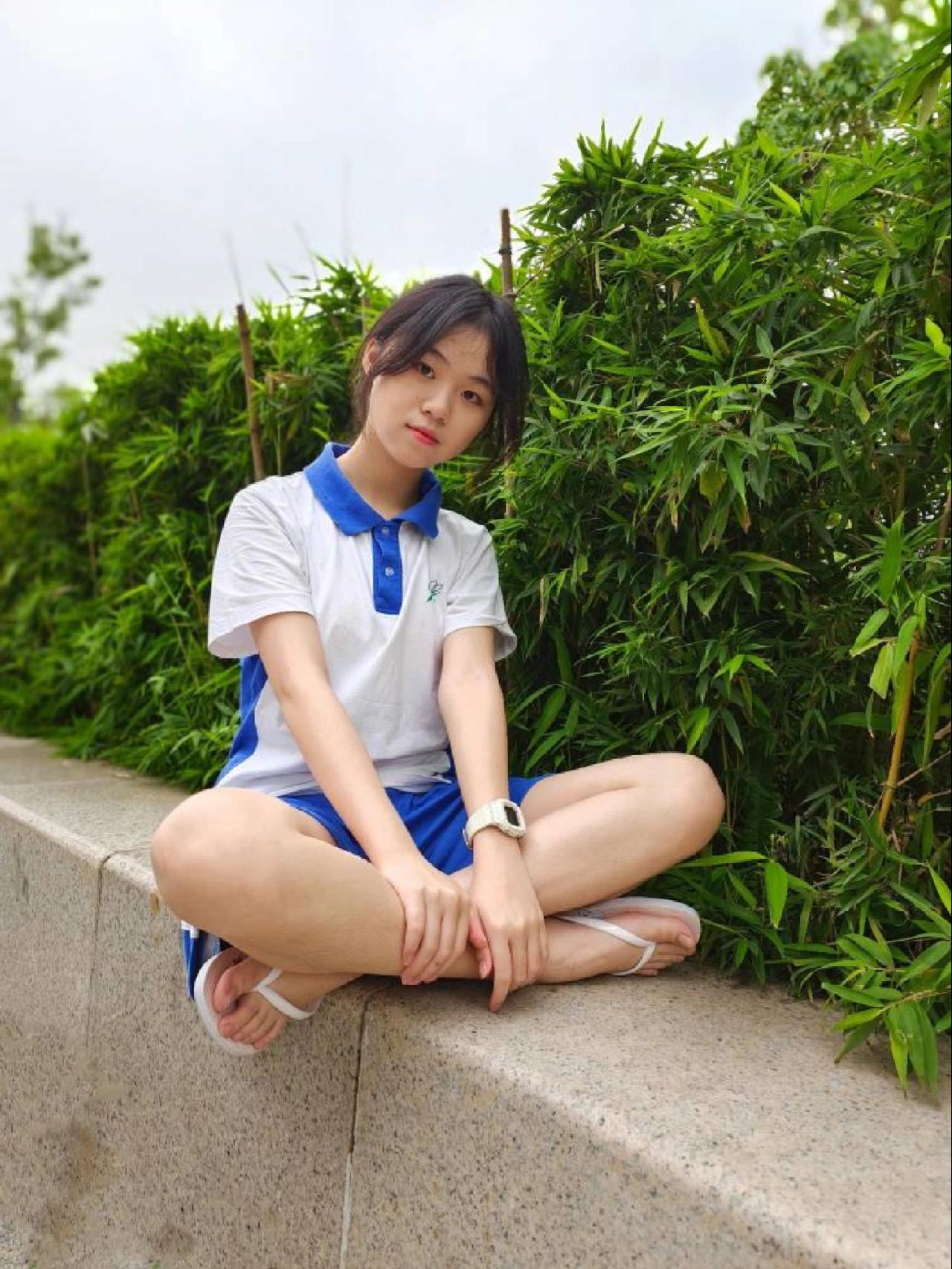 图片[1]-穿校服非常清纯的小姑娘【49P】20003-喵图库