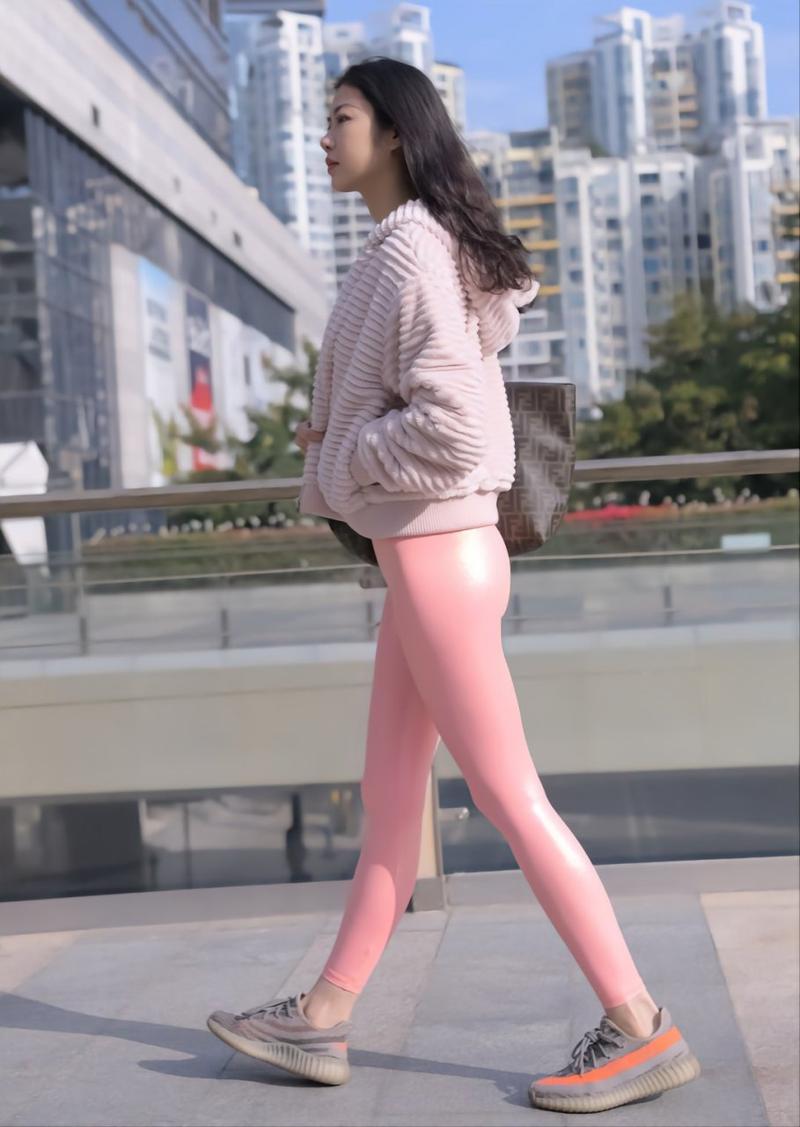 图片[2]-粉红色紧身裤的女孩 J1482 365P2V-18.1GB-喵图库