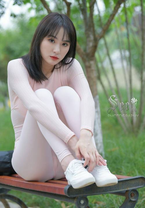 图片[2]-粉粉的瑜伽裤女孩太可爱了 J2090 854P1V-30.4GB-喵图库