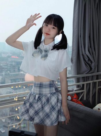 图片[6]-网格丝袜的清纯双马尾小姑娘-喵图库